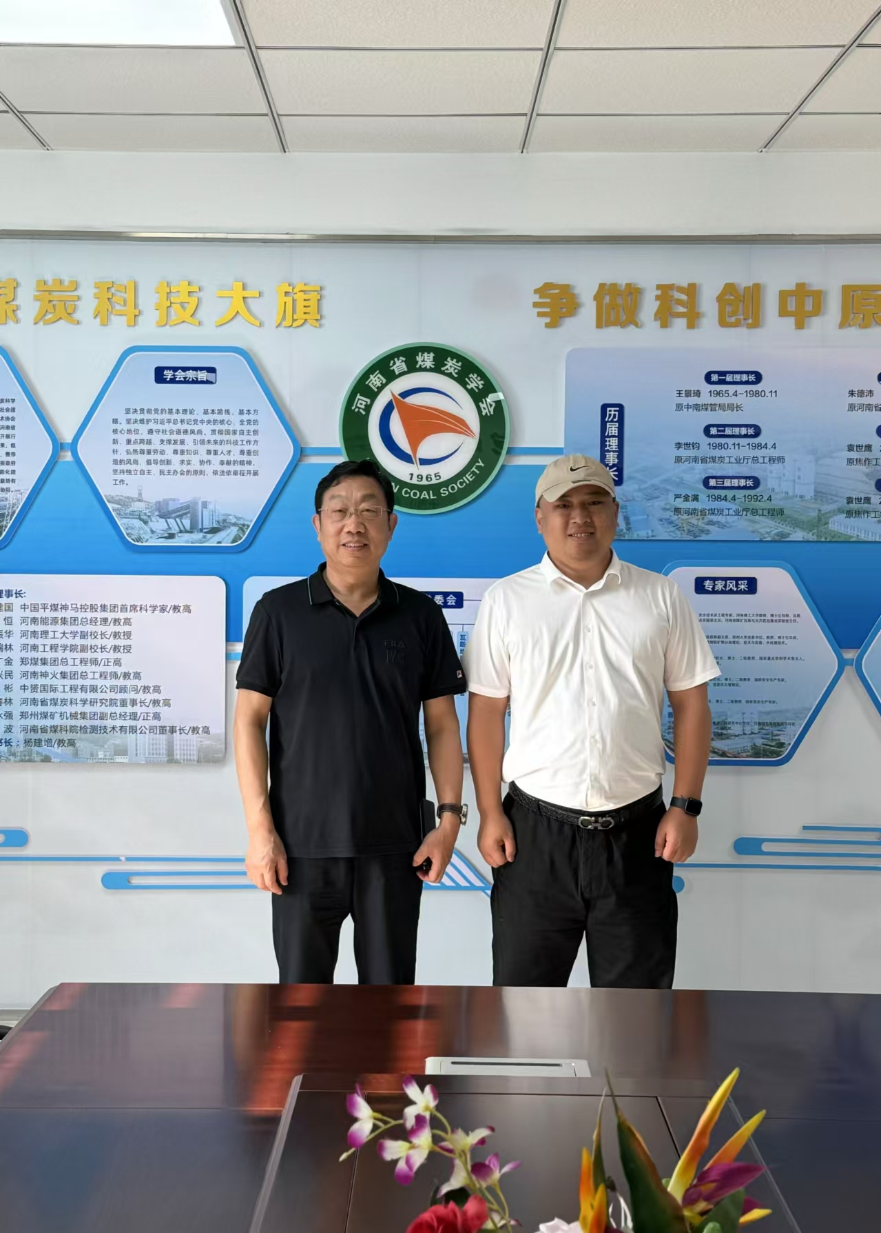 15d3a144715fe76224201ae7bee087c.jpg 15d3a144715fe76224201ae7bee087c.jpg